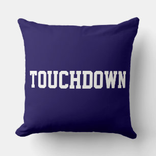 TOUCHDOWN Sporty White Fußballtext auf tiefem Navy Kissen