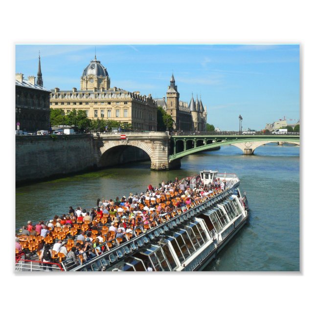 Tour Boat on the Seine River in Paris Fotodruck (Vorne)