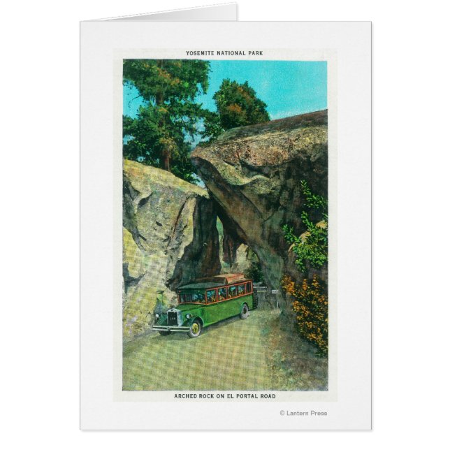 Tour Bus unter dem Arch Rock auf der El Portal Roa (Vorne)