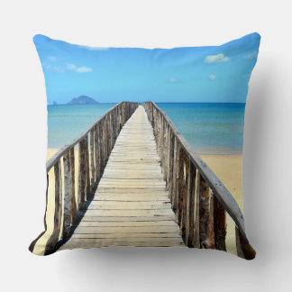 Towards the blue infinity kissen