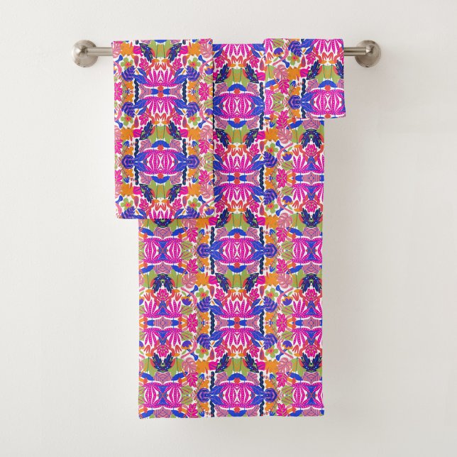 Towel set with vibrant, colorful geometric floral  (Von Creator hochgeladen)