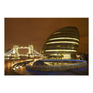 Tower Bridge und Greater London Authority Fotodruck