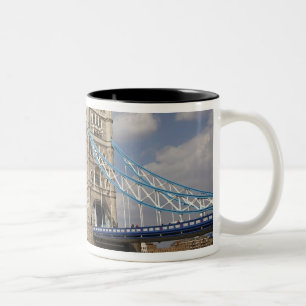 Tower Bridge und River Thames, London, Zweifarbige Tasse