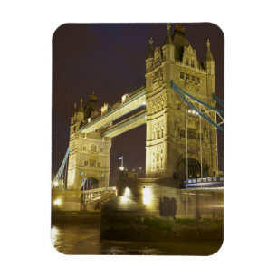 Tower Bridge und Themse in der Dämmerung, London, Magnet