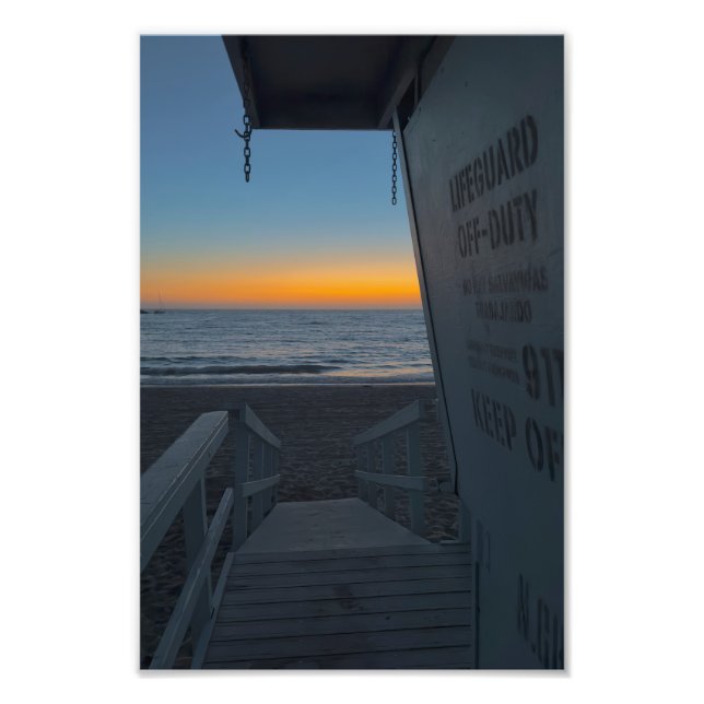 Tower of Lifeguard at Sunset - Venice Beach, CA Fotodruck (Vorne)