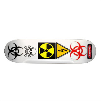 TOXISCH SKATEBOARD