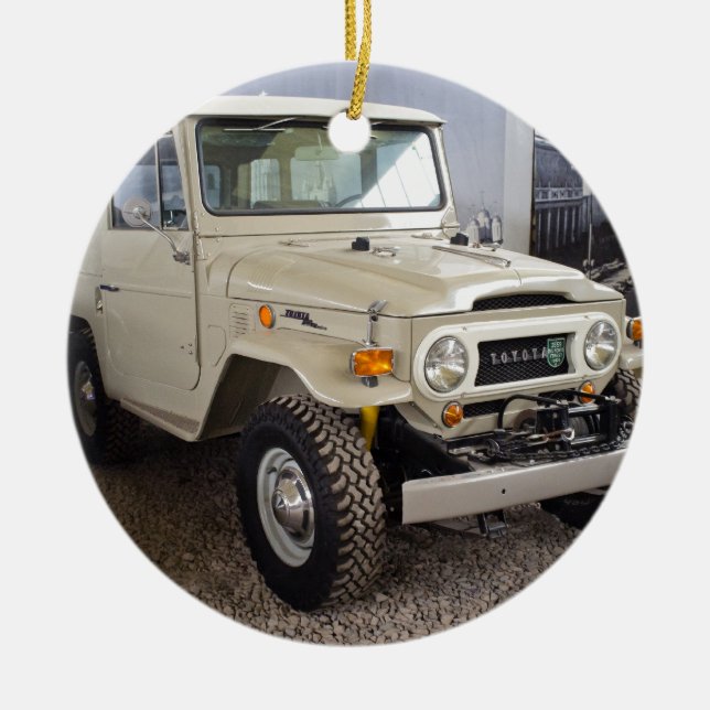 Toyota Land Cruiser BJ 40 Keramikornament (Vorne)
