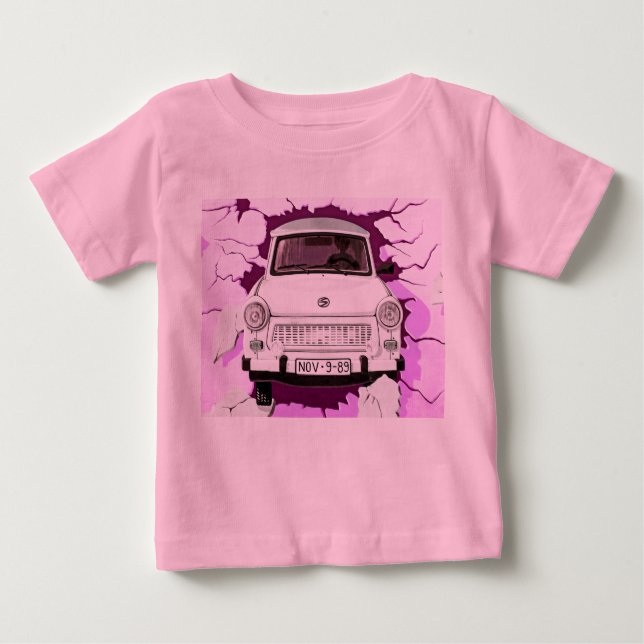 Trabant-Auto und rosa/lila Berliner Mauer Baby T-shirt (Vorderseite)