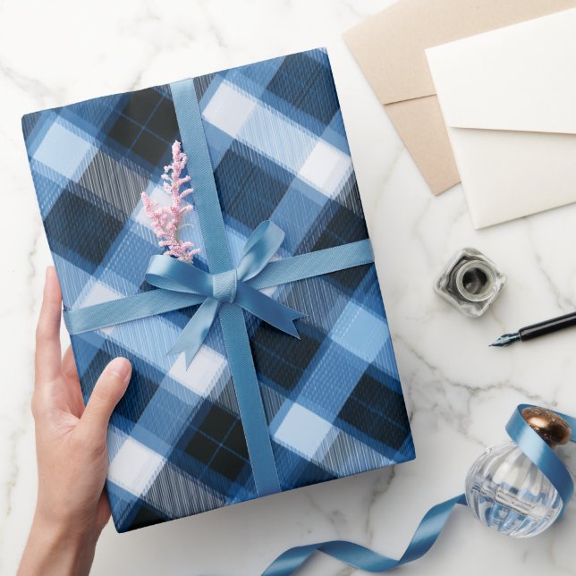 Traditional Blue Navy Check Sky Plaid Pattern Geschenkpapier (Schenken)