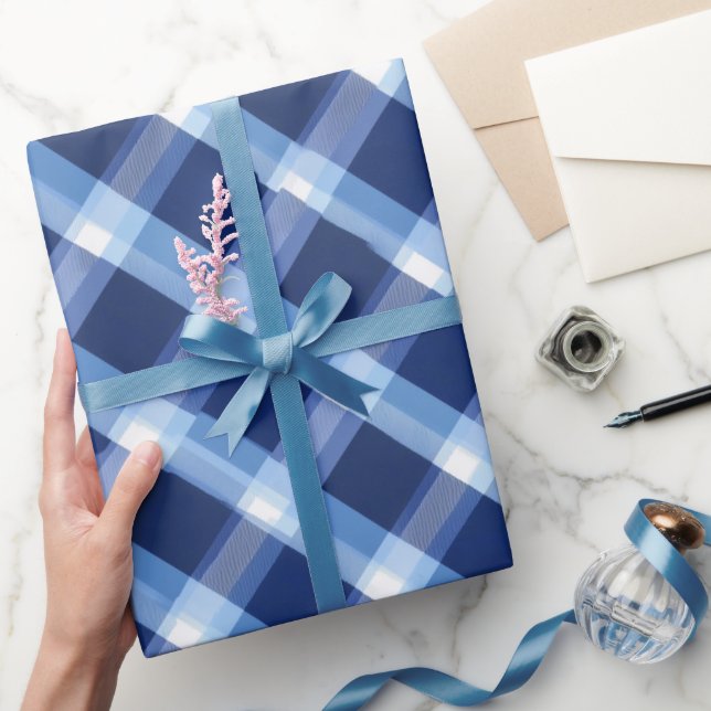 Traditional Blue Navy Check Sky Plaid Pattern Geschenkpapier (Schenken)