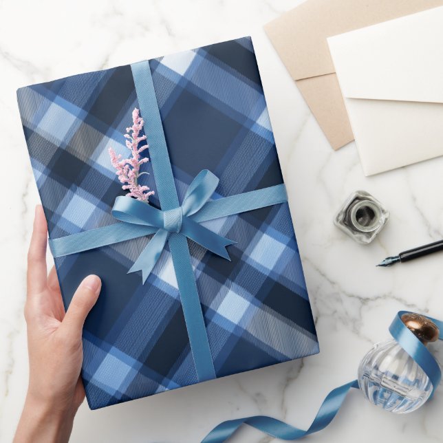 Traditional Blue Navy Check Sky Plaid Pattern Geschenkpapier (Schenken)
