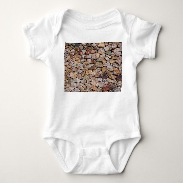 Traditionell zerbrochene Stone Pile Walls Baby Strampler (Vorderseite)