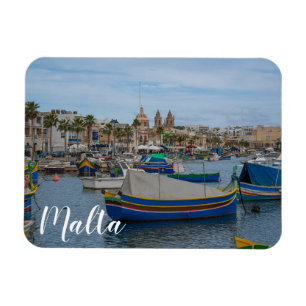 Traditionelle bunte Fischerboote in Malta Magnet