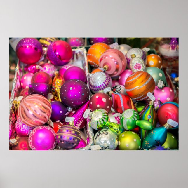 Traditionelle Glasdekorationen auf dem Weihnachtsm Poster (Vorne)