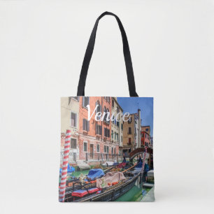 Traditionelle Gondel in Venedig