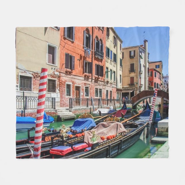 Traditionelle Gondel in Venedig Fleecedecke (Vorderseite (Horizontal))