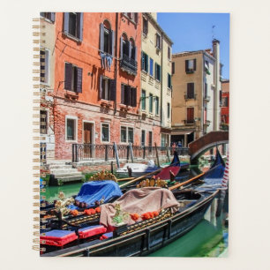 Traditionelle Gondel in Venedig Planer