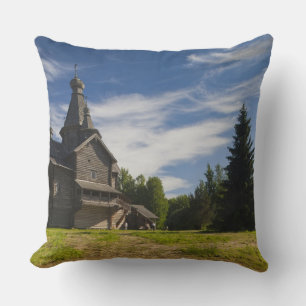 Traditionelle hölzerne russisch-orthodoxe Kirche Kissen