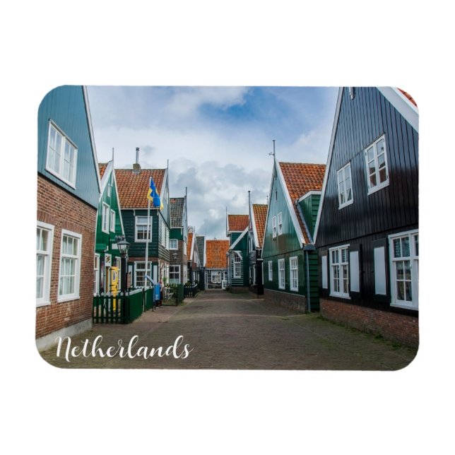 Traditionelle Holzhäuser in Marken Magnet (Horizontal)