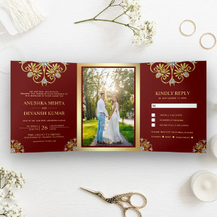 Traditionelle indische Hochzeit in Rot und Gold Dreifach Gefaltete Einladung
