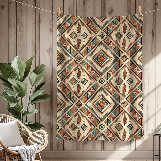 Traditionelle, lebendige Stammesfedern braun Fleecedecke (Traditional Ethnic vibrant Tribal feathers brown Fleece Blanket)