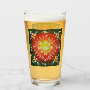 Traditionelle lettische Volkskunst mit Symbolmaler Glas