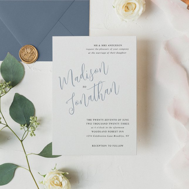 Traditionelle moderne Skripte Dusty Blue Wedding Einladung (Von Creator hochgeladen)