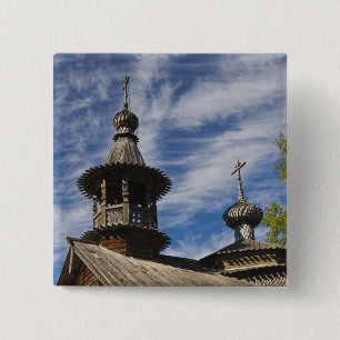 Traditionelle russisch-orthodoxe Kirche aus Holz Button