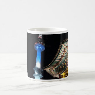 Traditionelle Seoul-Turm-Tasse Tasse