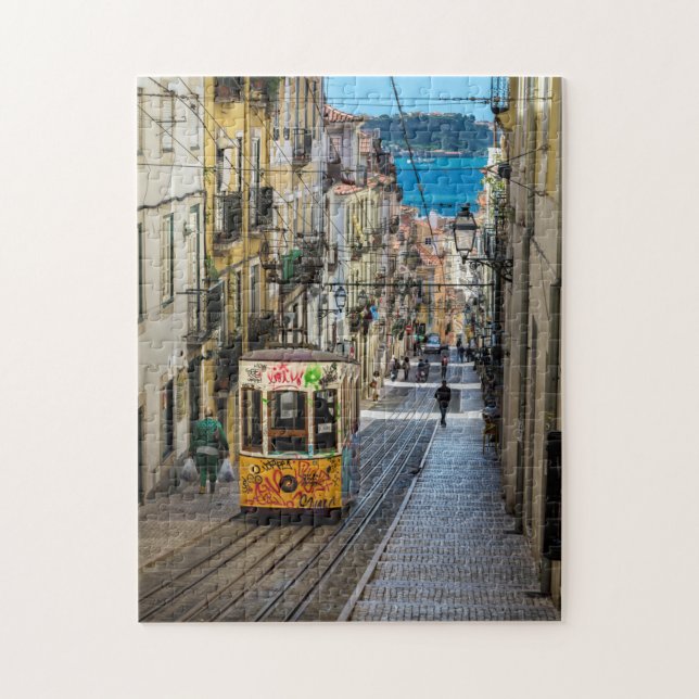 Traditionelle Straßenbahn von Lissabon Puzzle (Vertikal)