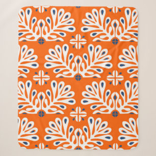 Traditionelle Vintage Ornamente im skandinavischen Sherpadecke