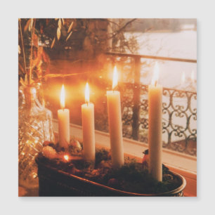 Traditioneller Adventskranz mit Kerzen  Magnetkarte