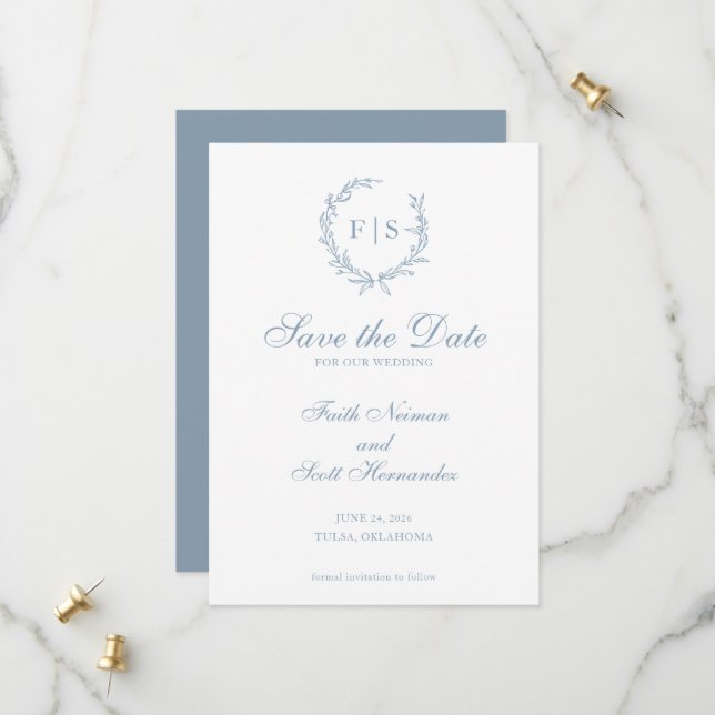 Traditioneller blauer Monogramm-Kranz 'Save the Da Save The Date (Vorderseite/Rückseite Beispiel)