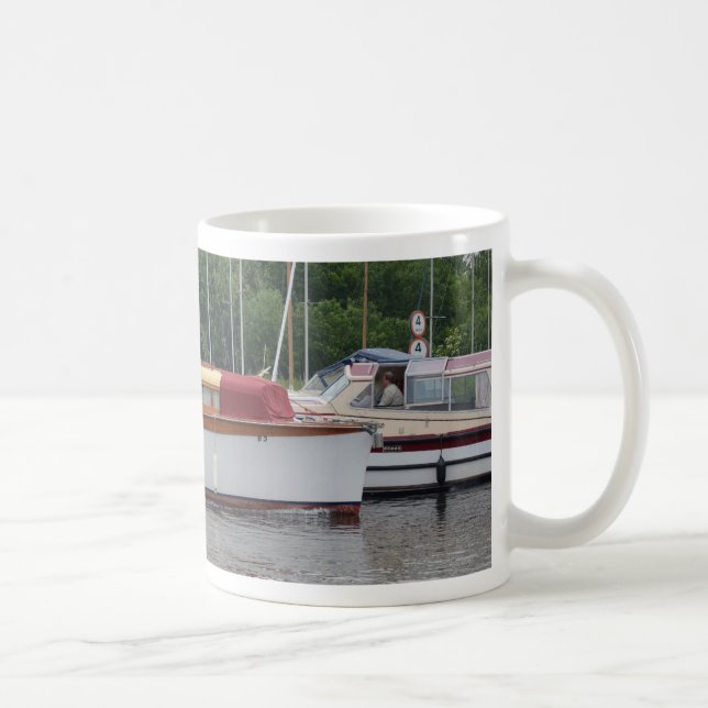 Traditioneller Broads Kreuzer Kaffeetasse (Rechts)