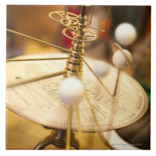 Traditioneller handcrafted Messingorrery mit Fliese