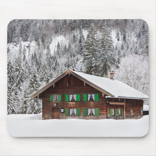 Traditionelles hölzernes Haus in Bayern mousepad (Vorne)