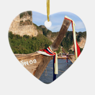 Traditionelles Langschwanzboot in Krabi, Thailand Keramikornament