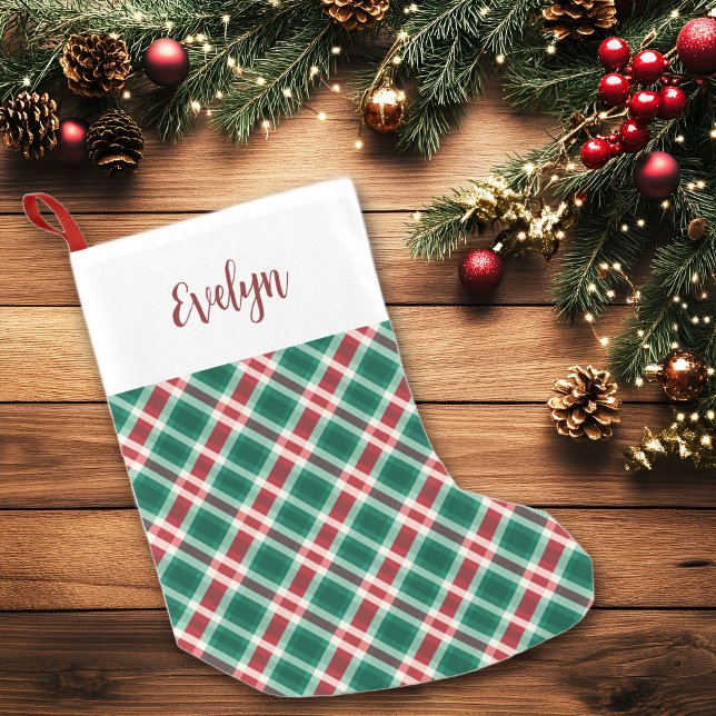 Traditionelles Rot und Grün mit Kariertem Namen Kleiner Weihnachtsstrumpf (Red and Green Traditional Plaid Christmas Stocking with Name)