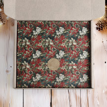 Traditionelles Rotes Weihnachtsgebäck und Pinecone