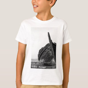 Traditionelles Segelboot des Tagus River verbrannt T-Shirt