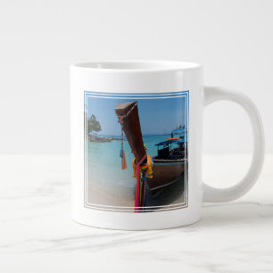 Traditionelles Thai-Boot Jumbo-Tasse