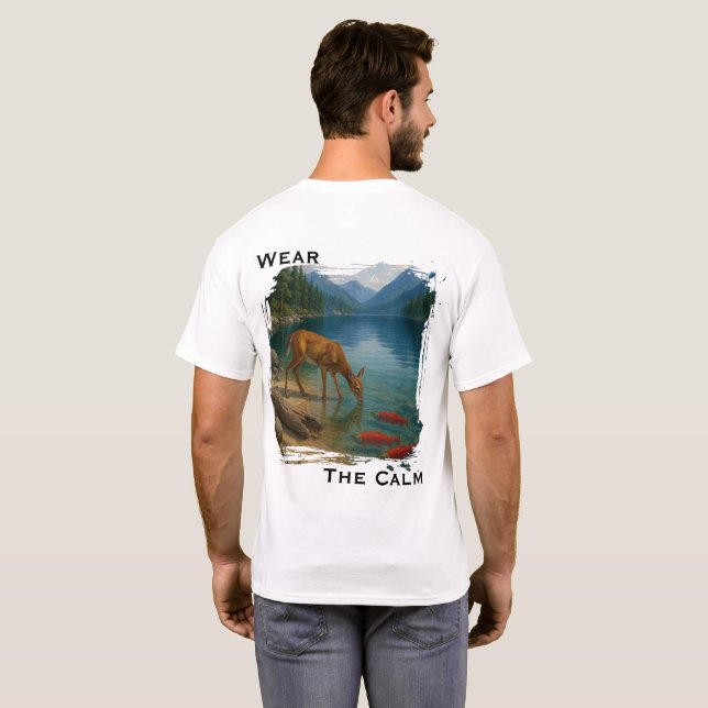 Trage die Ruhe – Hirsch am See Tee (Schwarz voll)