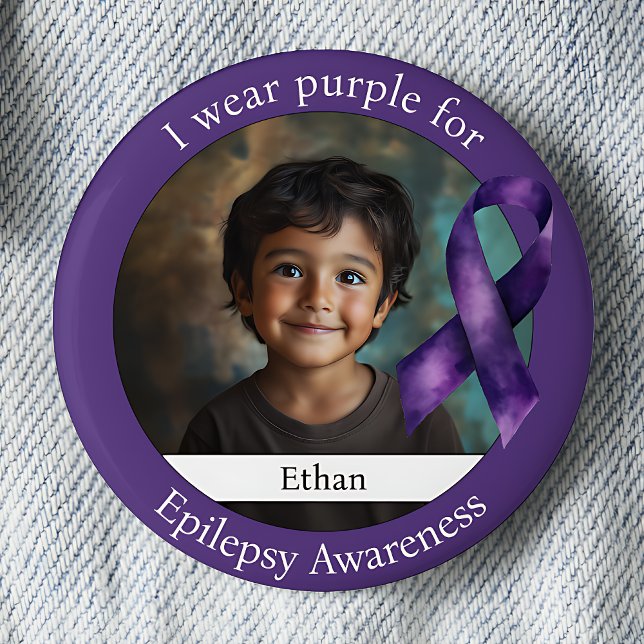 Tragen Lila für Epilepsie Awareness Foto Button (I wear purple for Epilepsy Awareness purple ribbon photo pinback button.)