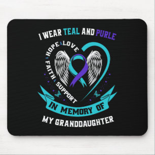 Tragen Sie Aquamarin und Lila für Enkeltochter Sui Mousepad