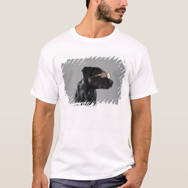Tragende Gläser des Welpen T-Shirt (Vorderseite)
