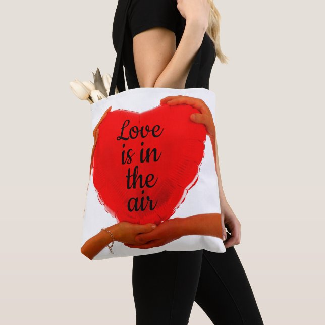 Tragtasche (Von Nahem)