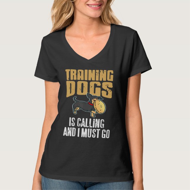 Training Dogs Is Calling & I Must Go Retro   Prese T-Shirt (Vorderseite)
