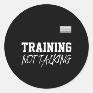 Training ohne Gym Quote Outfit Bodybuilder Runder Aufkleber