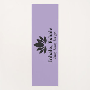 Tranquil Lotus: Einatmen, Inspiration fürs Ausatme Yogamatte