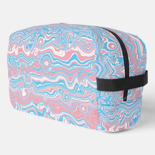Trans Pride Flag Trippy Boho Groovy Wavy Streifen Waschbeutel (Linke Seite)